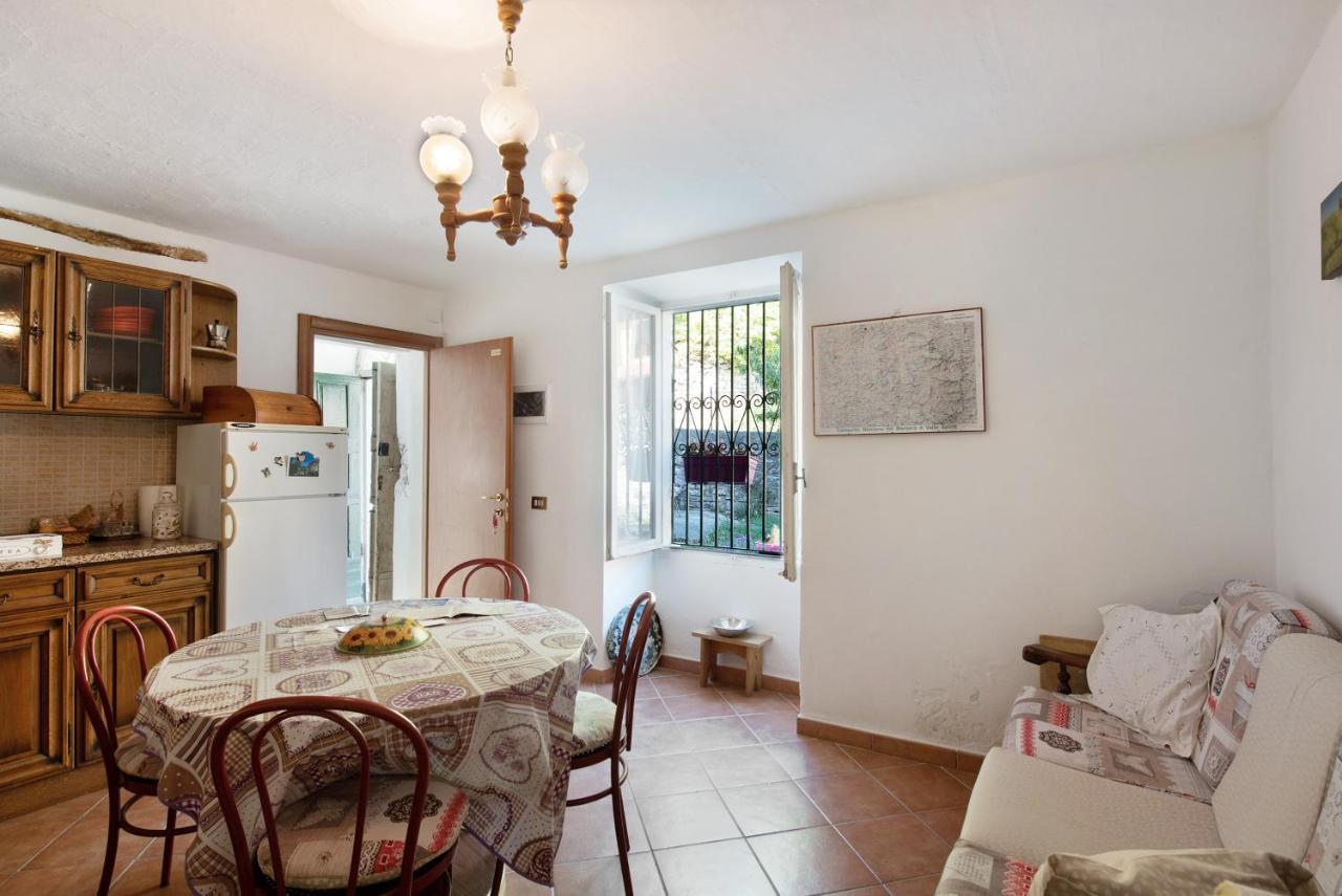Orizzonte Calmo Leilighet Borghetto Di Borbera Eksteriør bilde